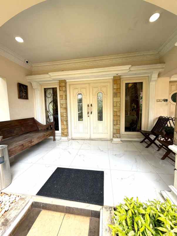 dijual rumah puri sriwedari cibubur