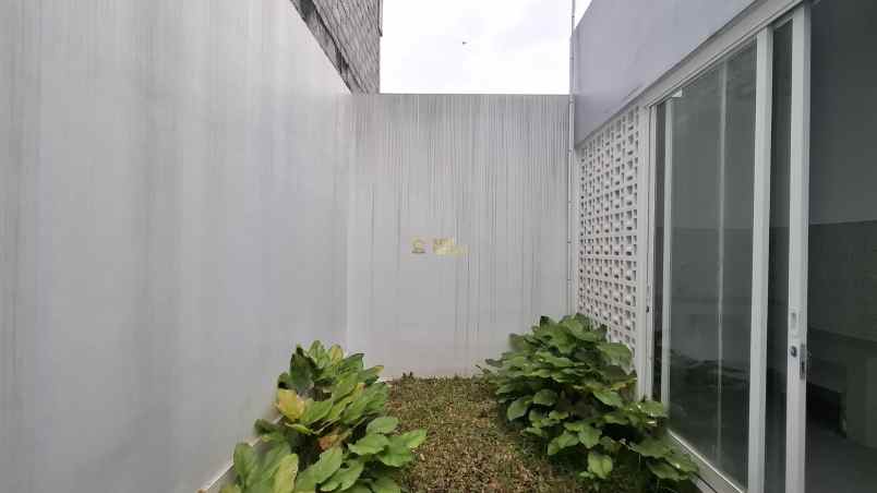 dijual rumah purwomartani kalasan