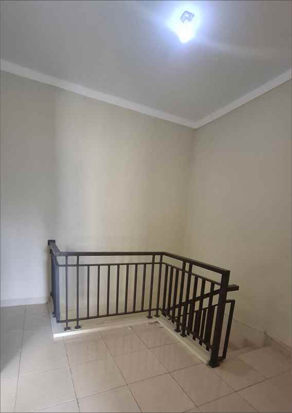 dijual rumah ranco
