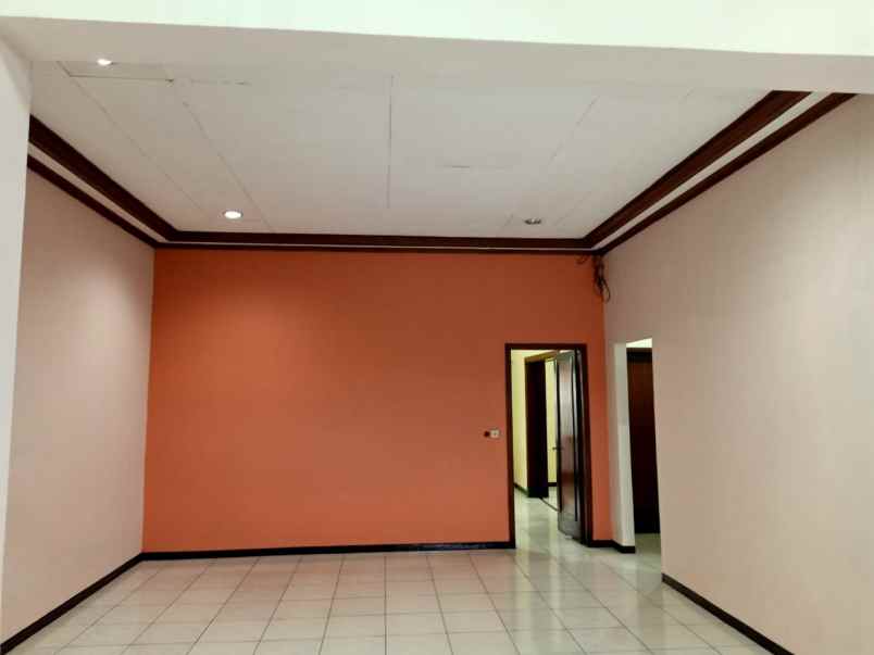 dijual rumah re martadinata citarum bandung