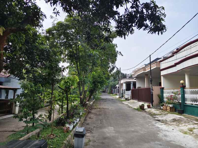 dijual rumah rumah jl cendana kranggan