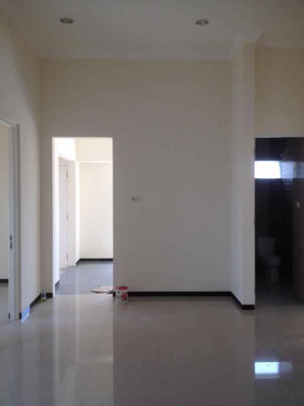 dijual rumah rumah jl simpang kh yusuf