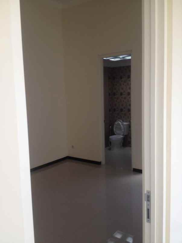 dijual rumah rumah jl simpang kh yusuf