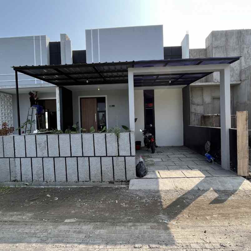dijual rumah rumah virendra berbah sleman