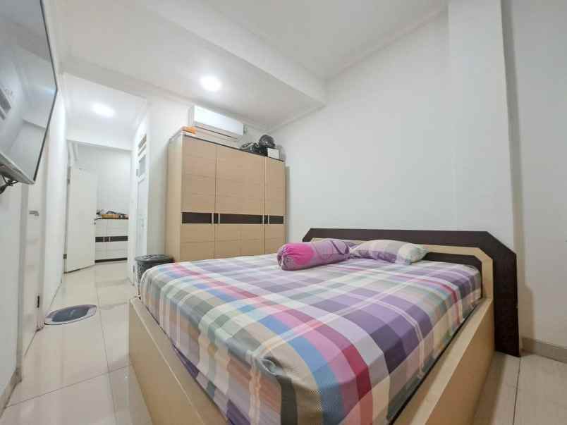 dijual rumah salendro timur