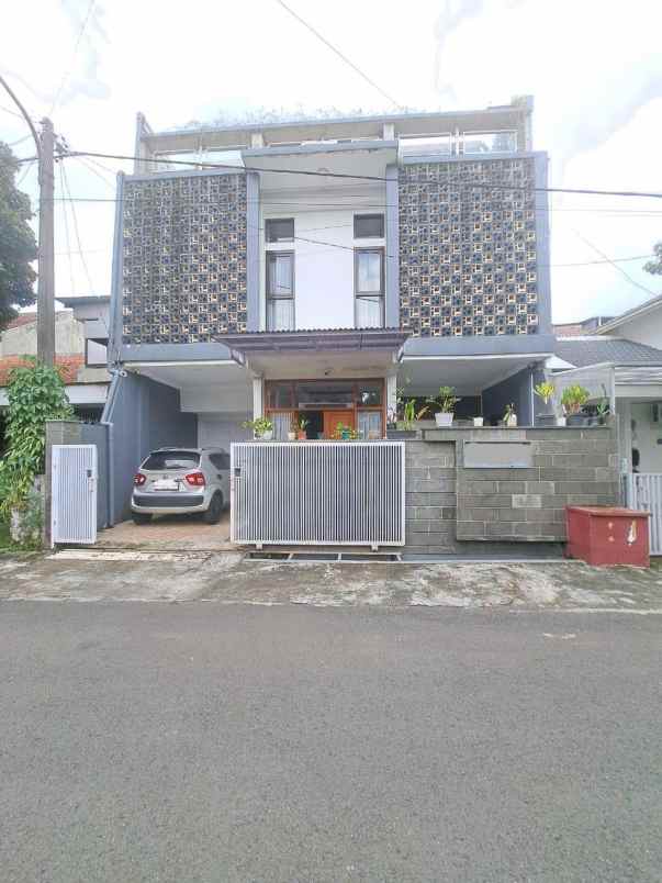 dijual rumah salendro timur