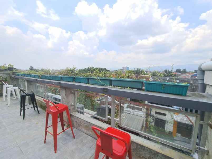 dijual rumah salendro timur