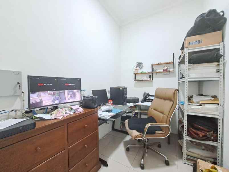 dijual rumah salendro timur