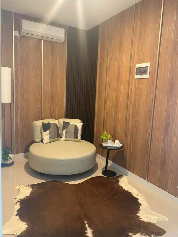 dijual rumah sambiroto