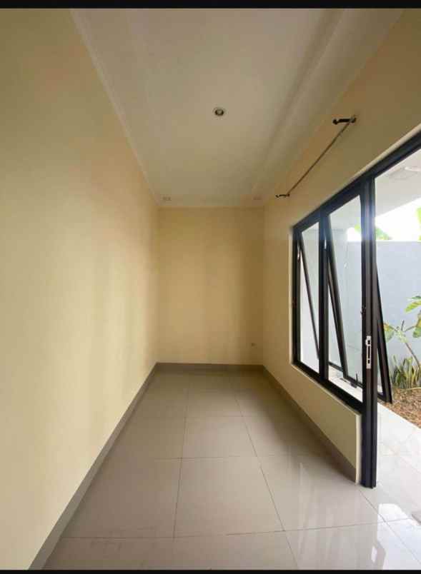 dijual rumah sariwangi