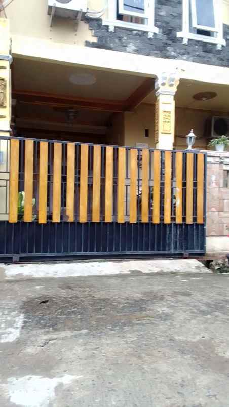 dijual rumah sawangan