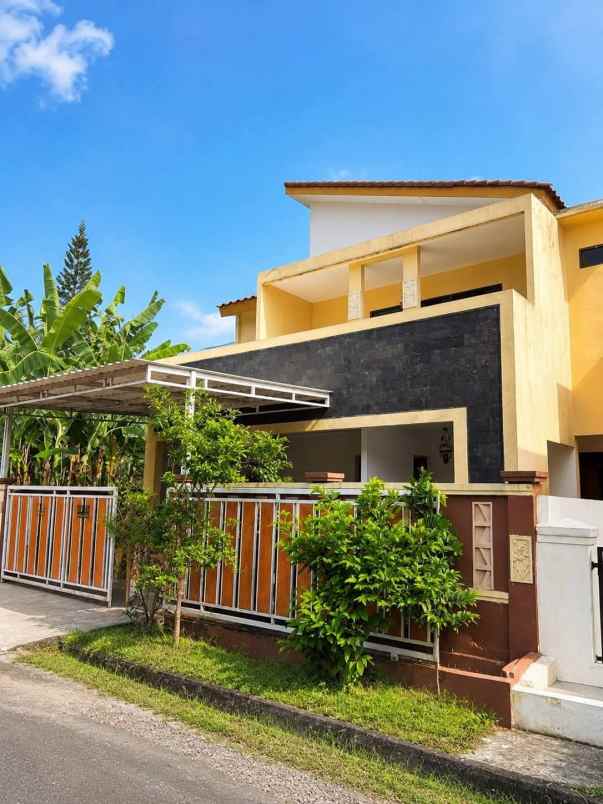 dijual rumah sawangan permai