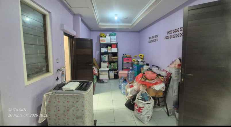 dijual rumah second terawat di pancoran mas depok