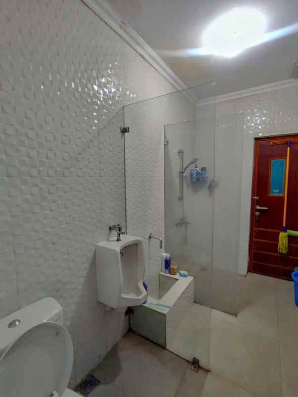 dijual rumah secondary dalam komplek one gate