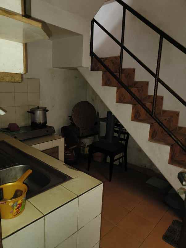 dijual rumah senayan