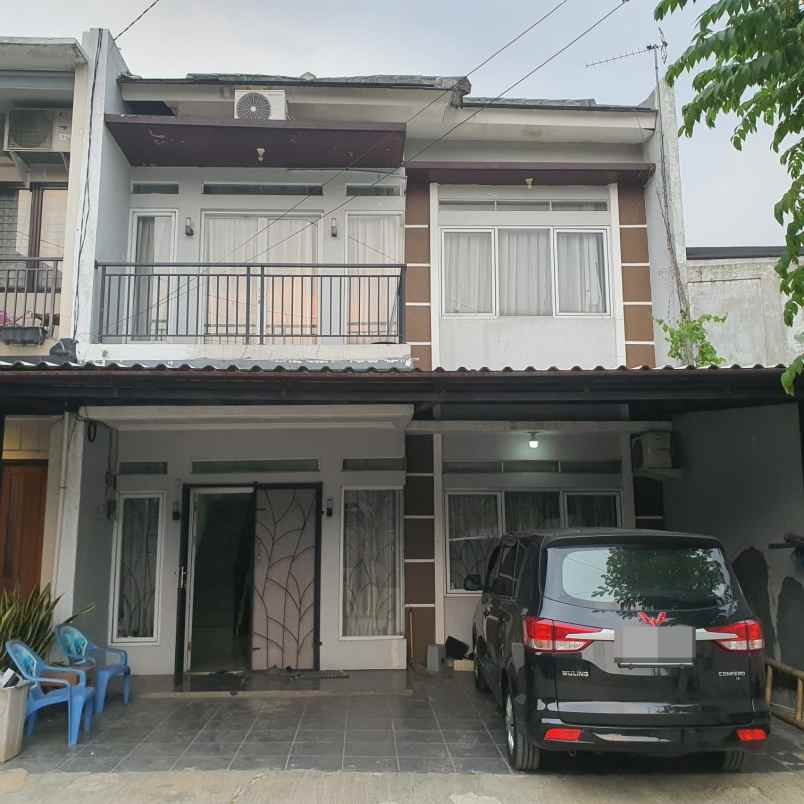 dijual rumah serua ciputat
