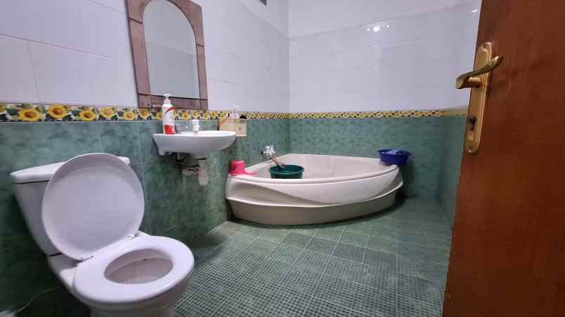 dijual rumah setrasari setramurni sukahaji