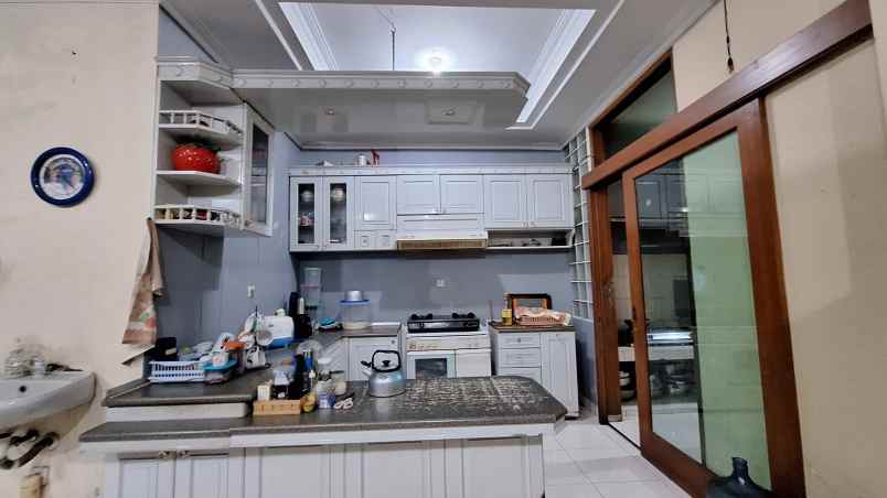 dijual rumah setrasari setramurni sukahaji