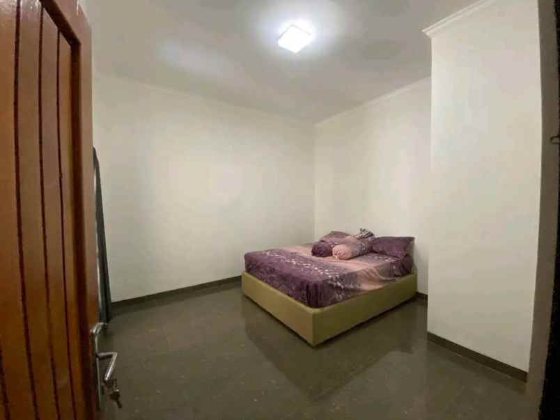 dijual rumah seyegan