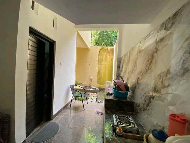 dijual rumah seyegan