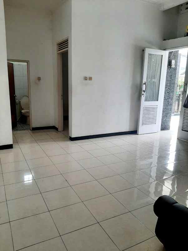 dijual rumah siap huni di bandung lokasi strategis