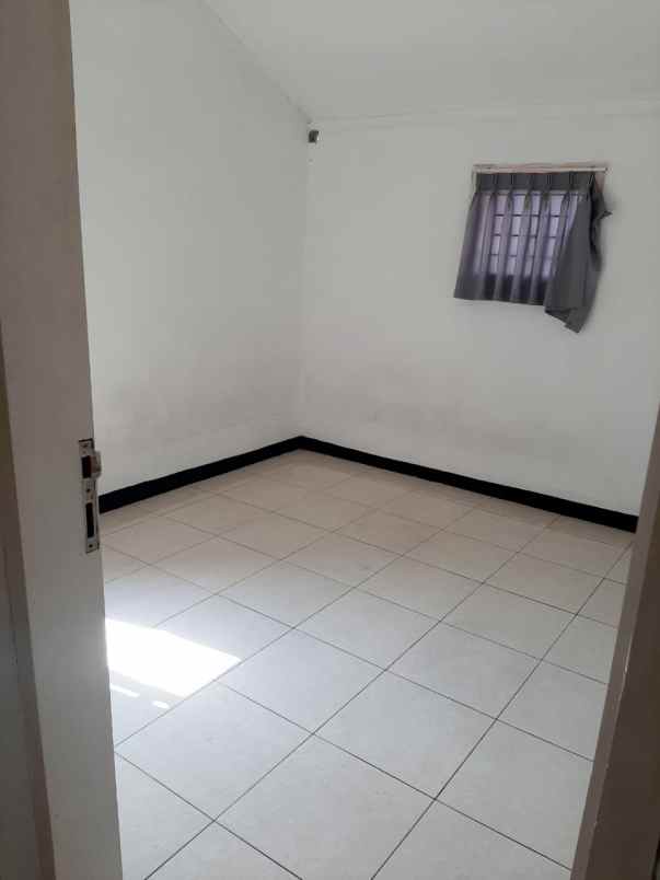 dijual rumah siap huni di bandung lokasi strategis