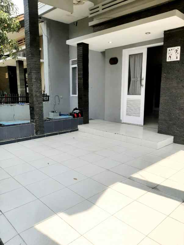 dijual rumah siap huni di bandung lokasi strategis