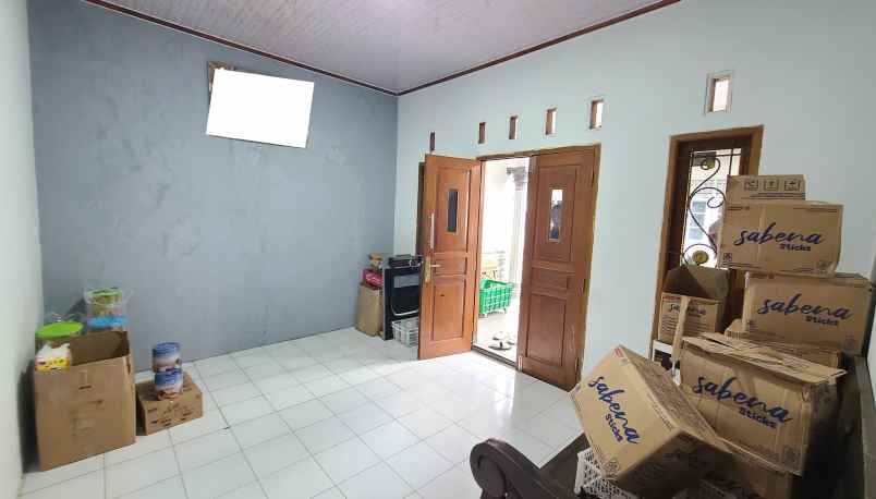 dijual rumah siap huni strategis ke mrt lebak bulus