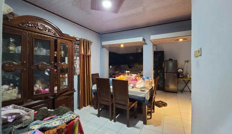 dijual rumah siap huni strategis ke mrt lebak bulus