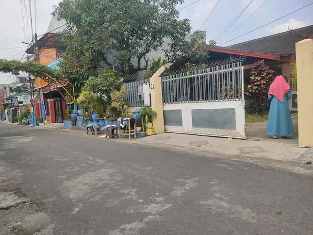 dijual rumah soekarno hatta