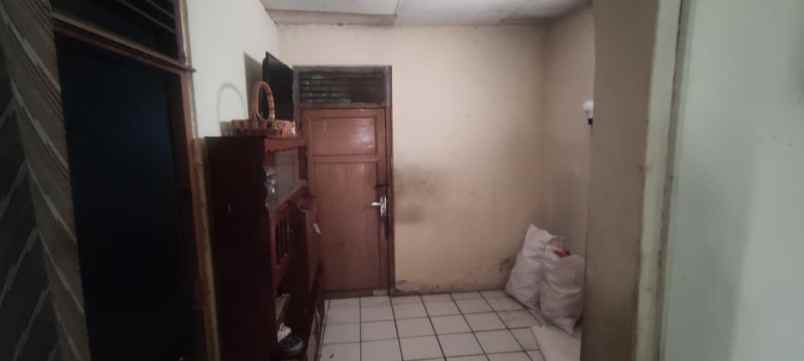 dijual rumah srengseng sawah