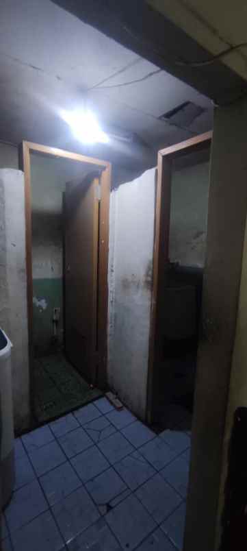 dijual rumah srengseng sawah