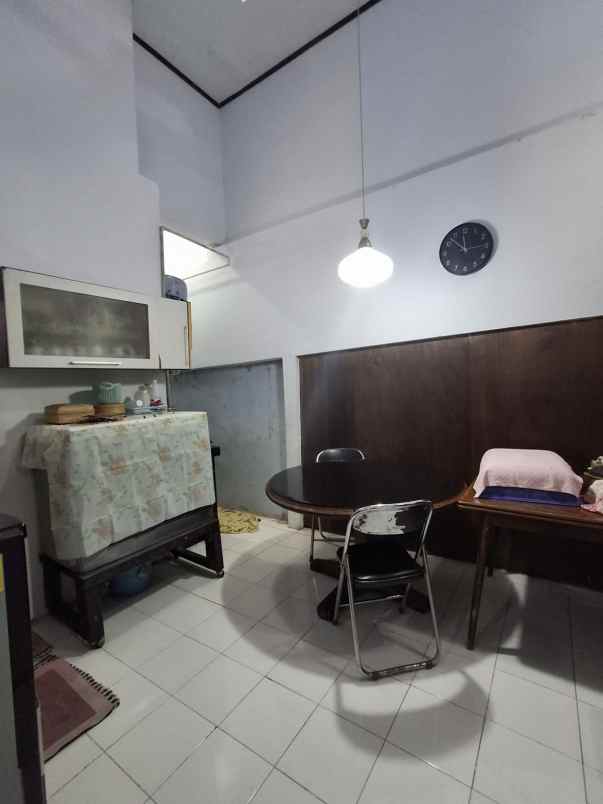 dijual rumah strategis