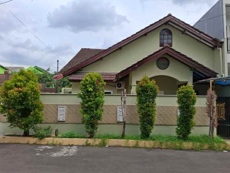 dijual rumah taman galaxy indah galaxy