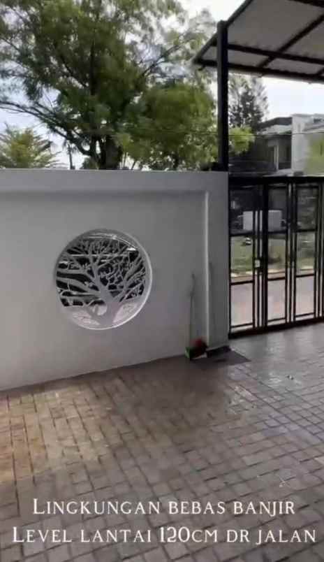 dijual rumah taman surya