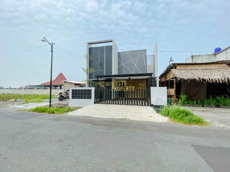 dijual rumah tamanmartani kec kalasan