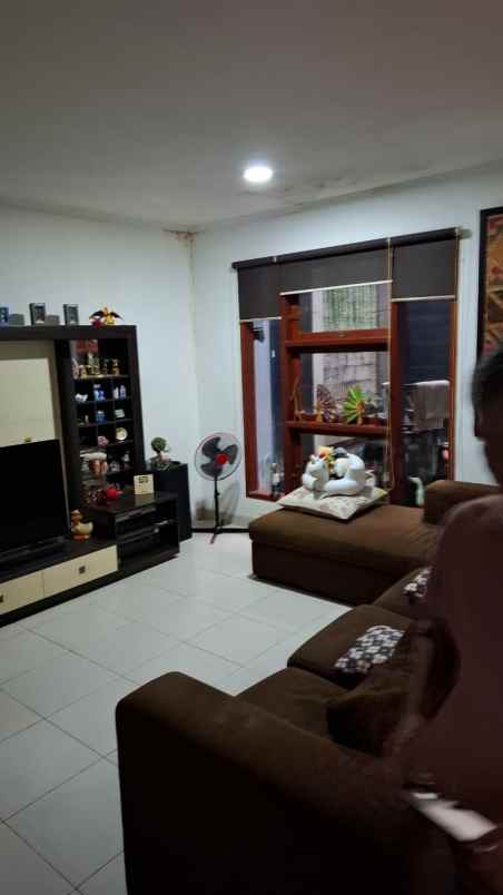 dijual rumah tanjung barat