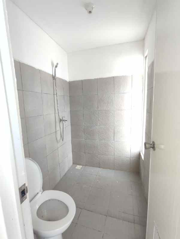 dijual rumah terrania living sidoarjo