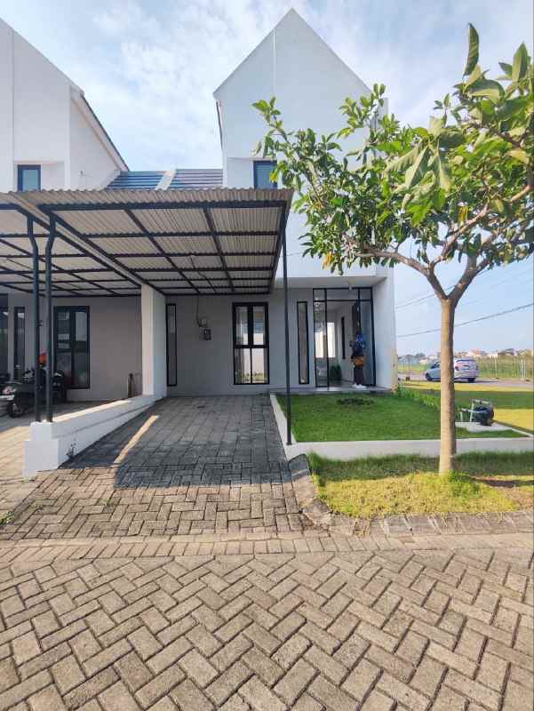 dijual rumah terrania living sidoarjo