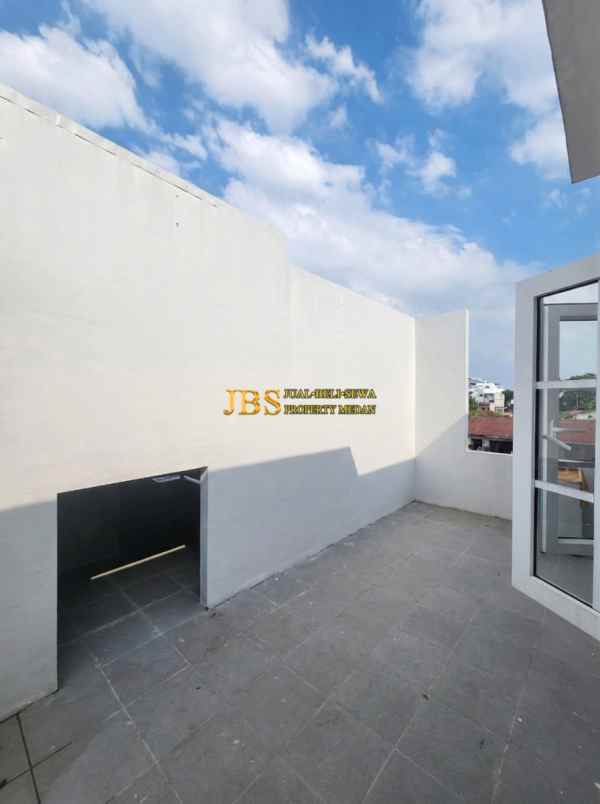 dijual rumah the marriot villas jalan