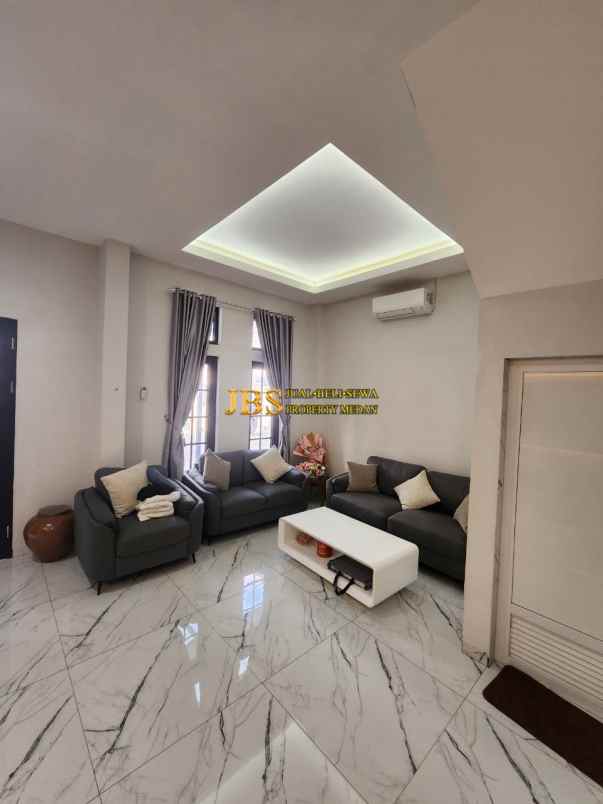 dijual rumah the marriot villas jalan