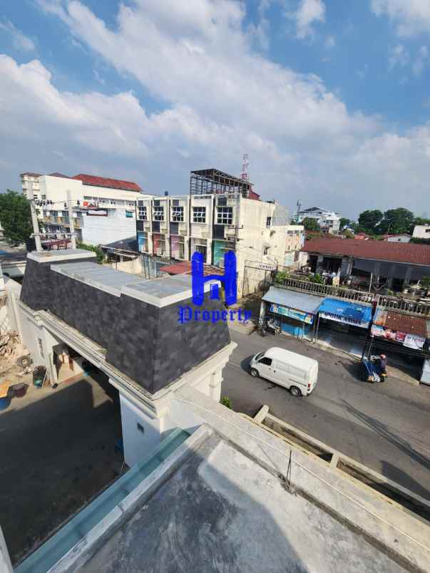 dijual rumah the marriot villas jalan