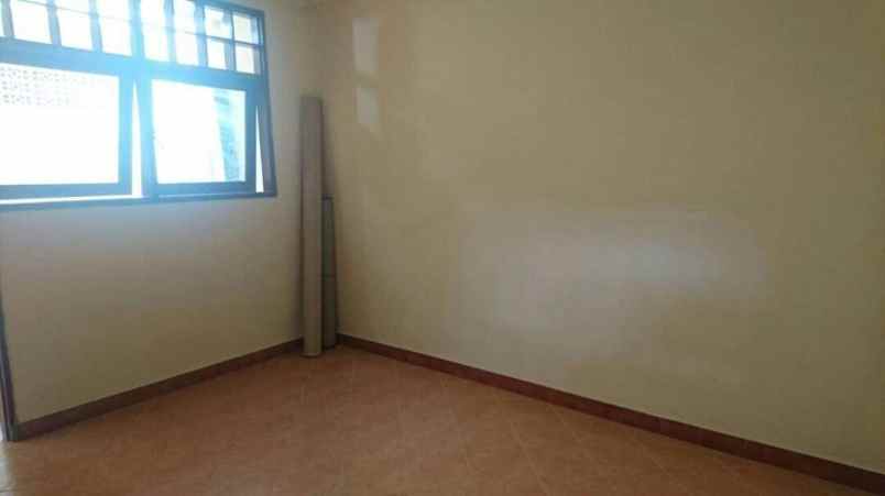 dijual rumah tinggal hook di palem bintaro