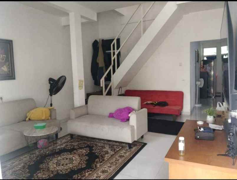 dijual rumah tinggal kawasan strategis di bsd