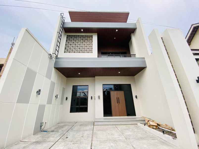 dijual rumah tirtomartani kalasan