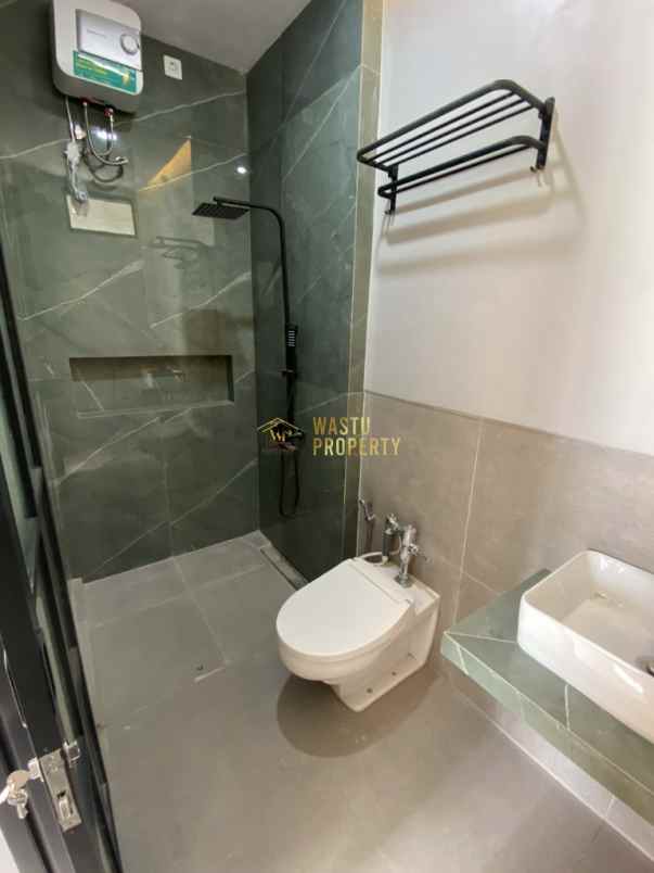 dijual rumah tobanan kemiri pengasih