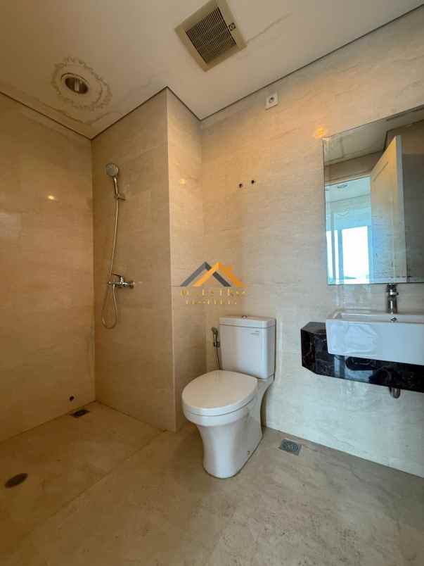 dijual rumah tribeca condominium