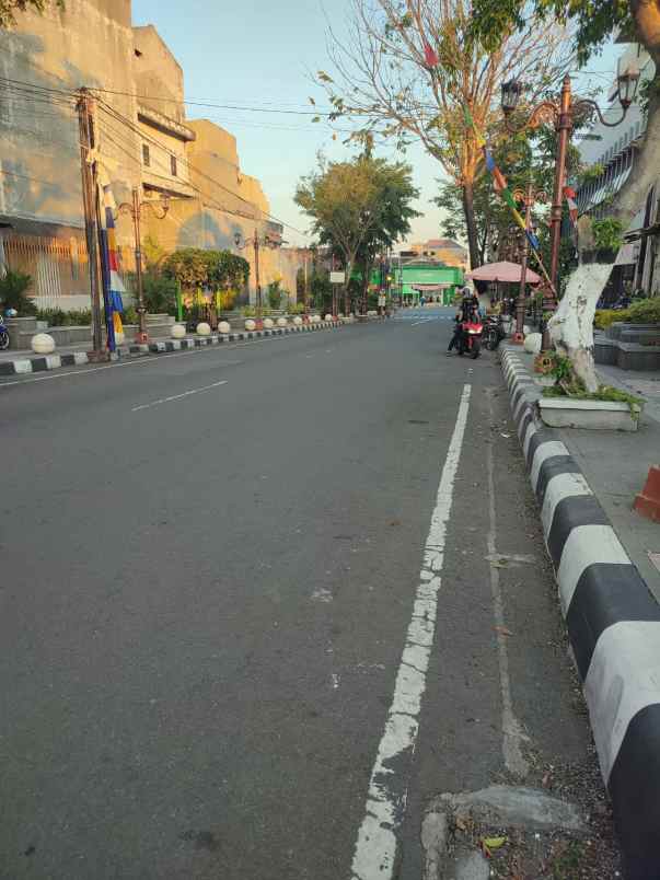 dijual rumah untuk usaha