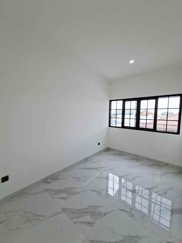 dijual rumah veteran bintaro pesanggrahan