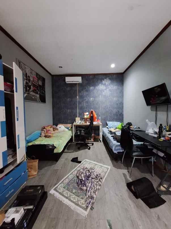dijual rumah villa delima karang tengah